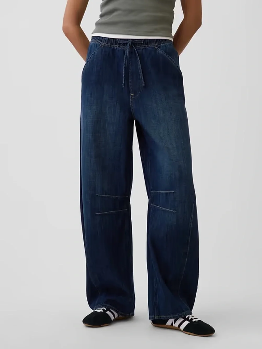 NWT GAP Mid Rise Horseshoe Jeans - Dark Indigo